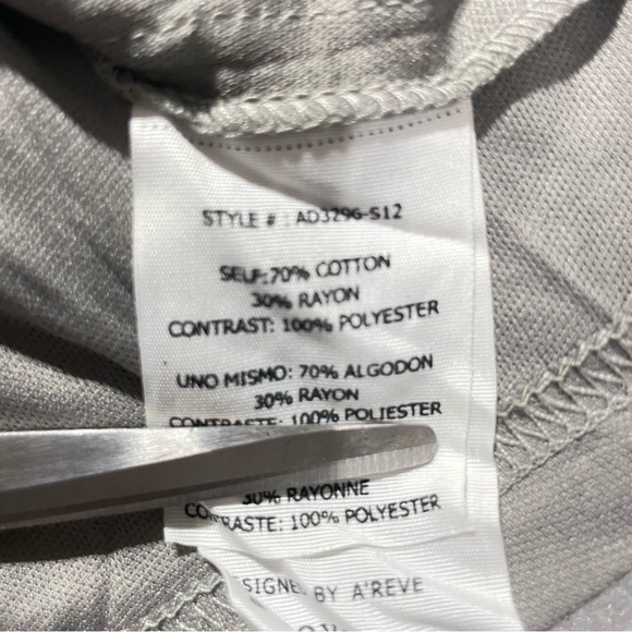 a' reve" gray sleeveless long w/ ruffles at bottom. Size L - Picture 10 of 13